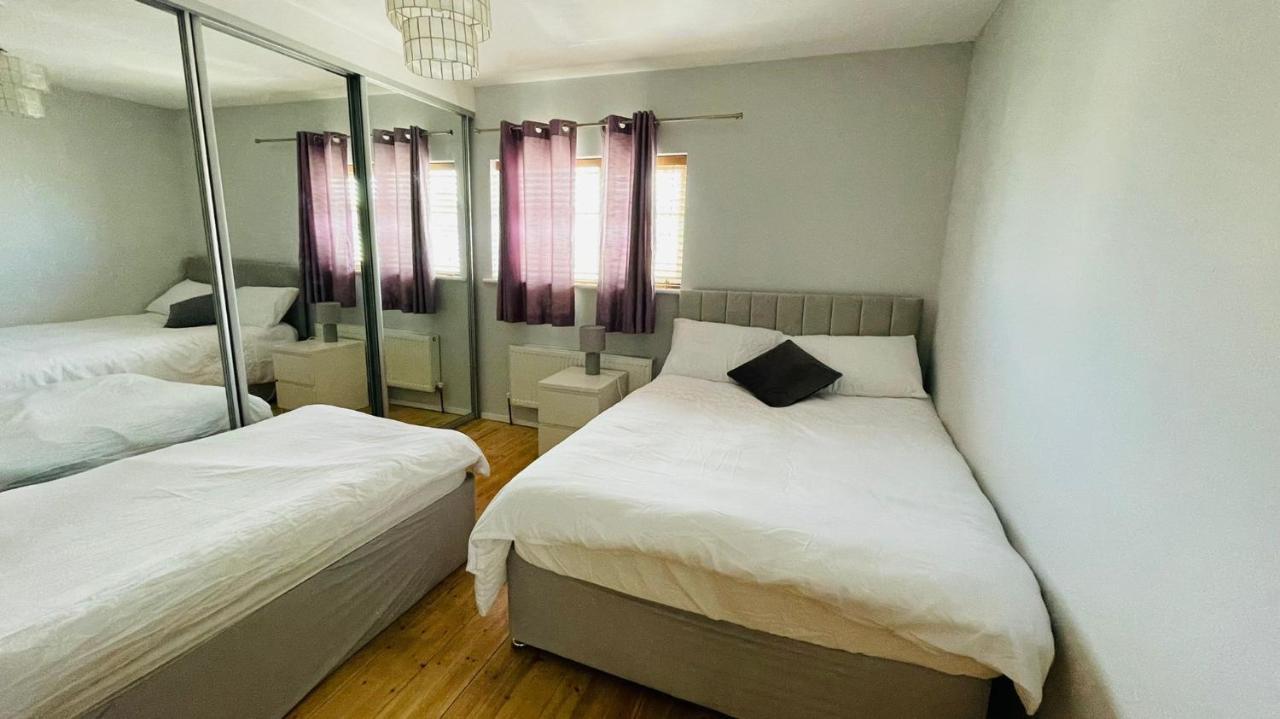 Modern City Centre House Galway Esterno foto